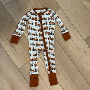 Dream big little co hay pumpkin dream footie